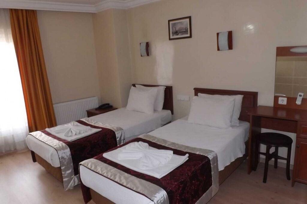 Kafkas Hotel Istanbul Bagian luar foto