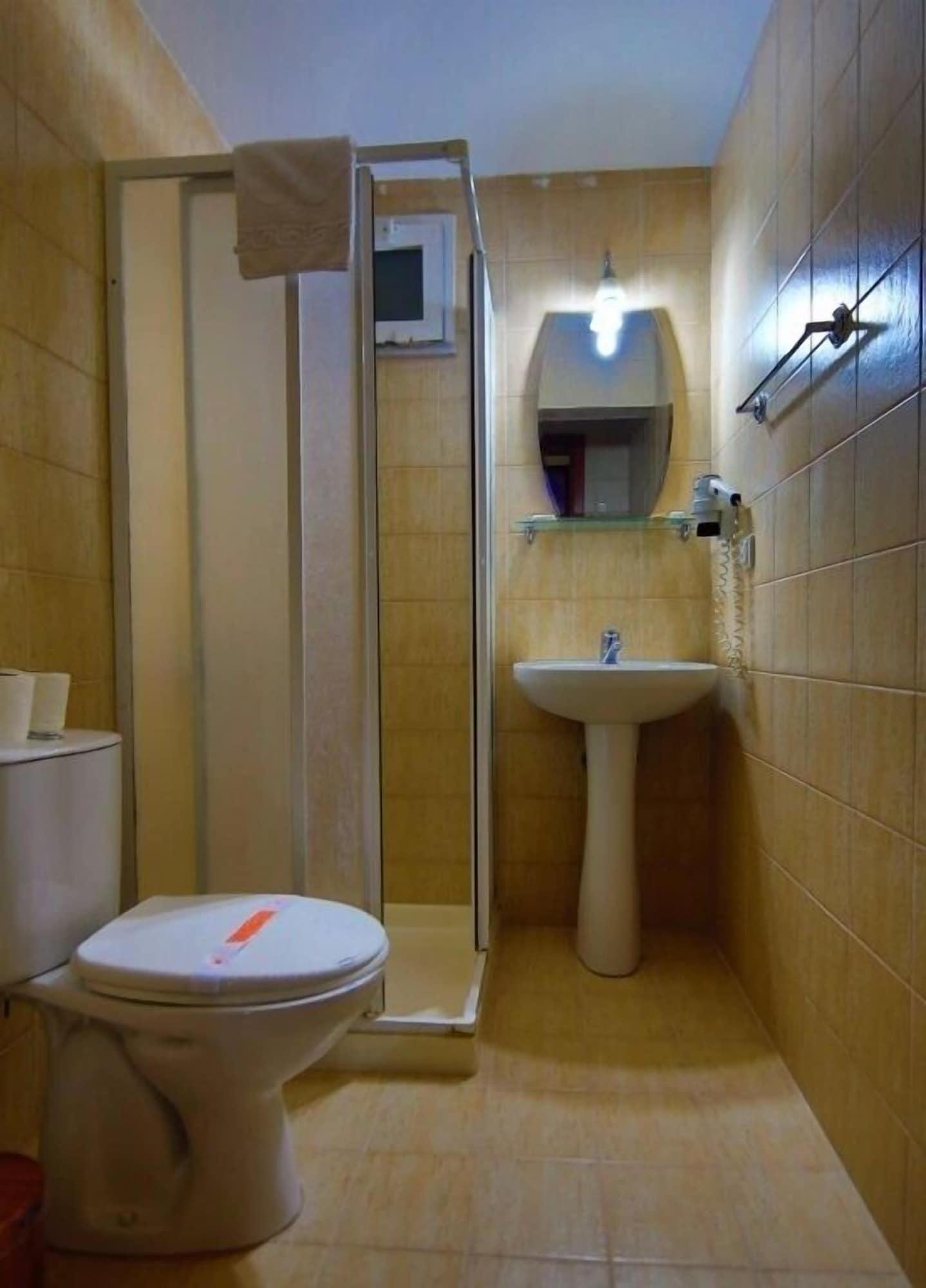 Kafkas Hotel Istanbul Bagian luar foto