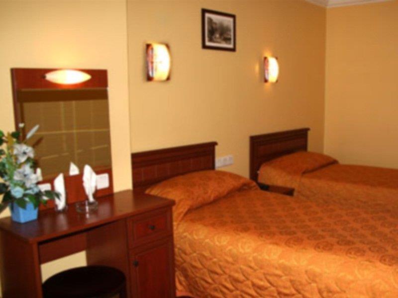 Kafkas Hotel Istanbul Bagian luar foto
