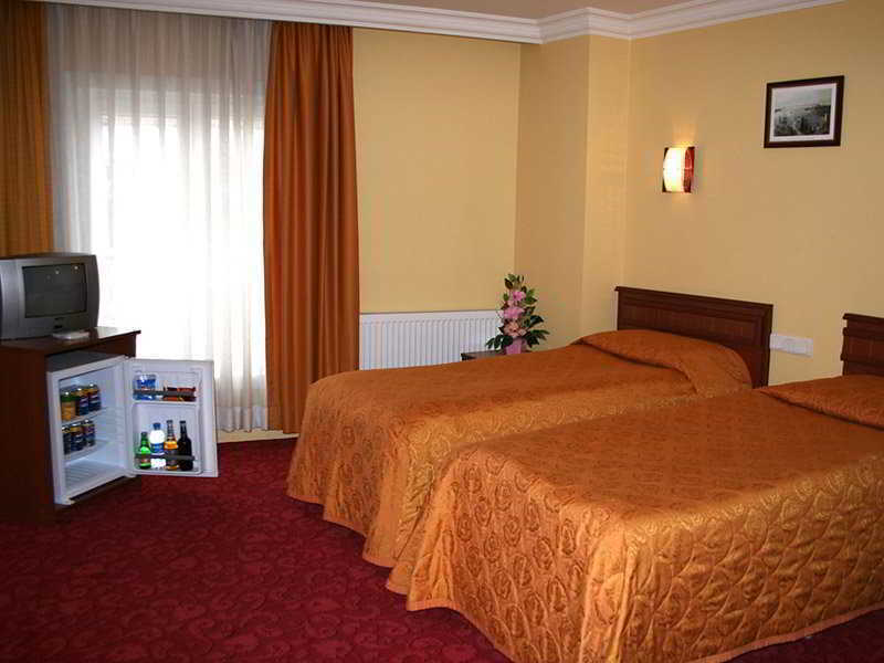Kafkas Hotel Istanbul Bagian luar foto