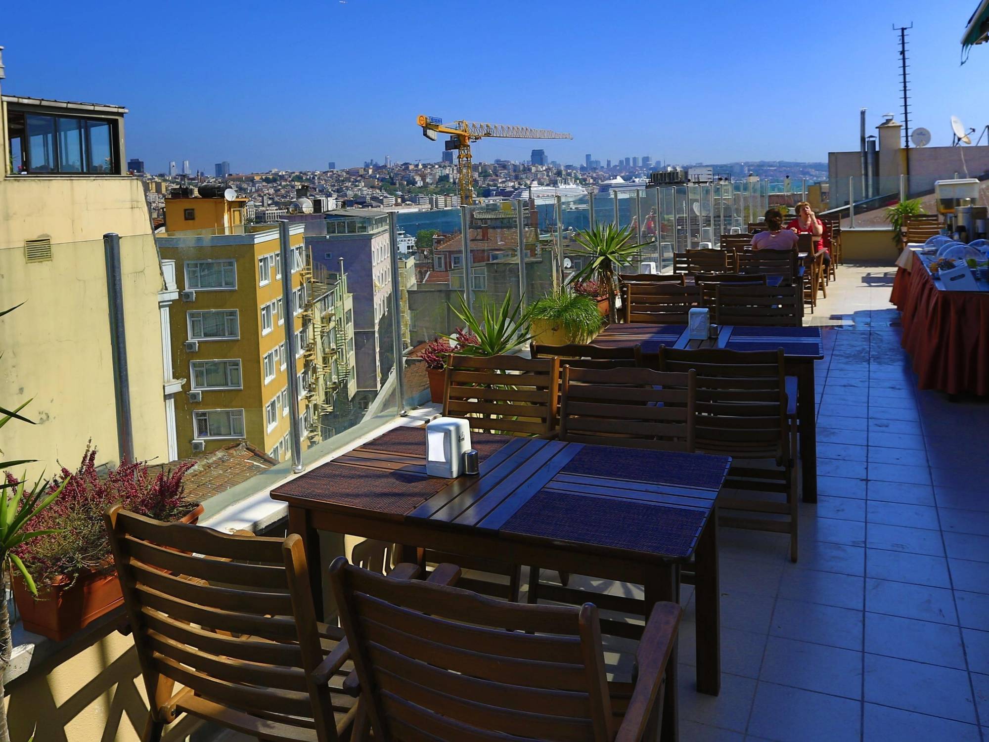 Kafkas Hotel Istanbul Bagian luar foto